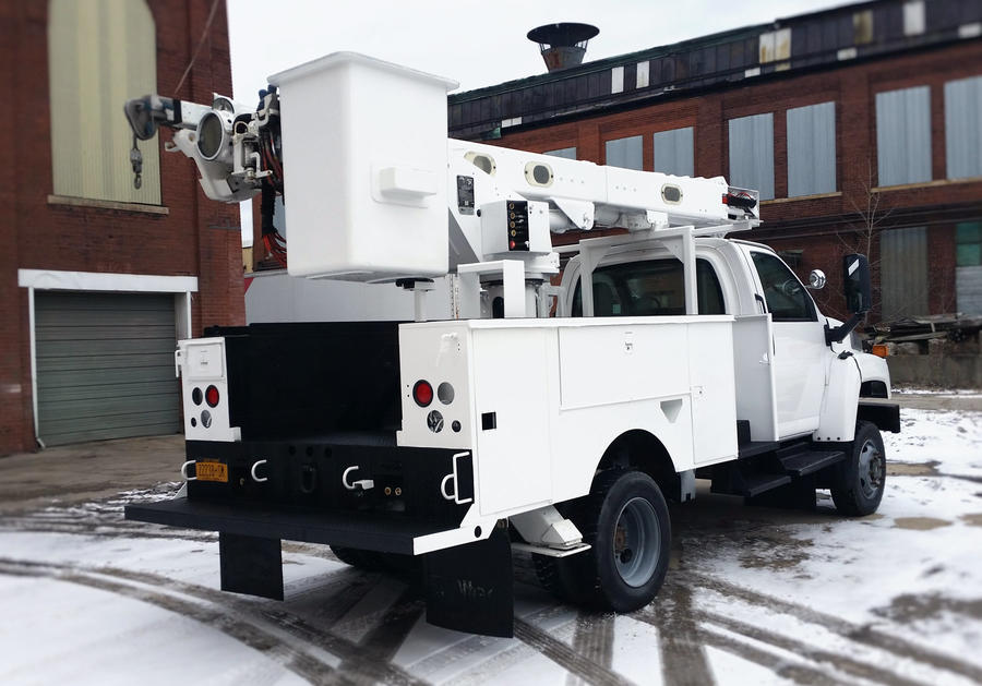 BUCKET TRUCK AFTER BLAST AND PAINT